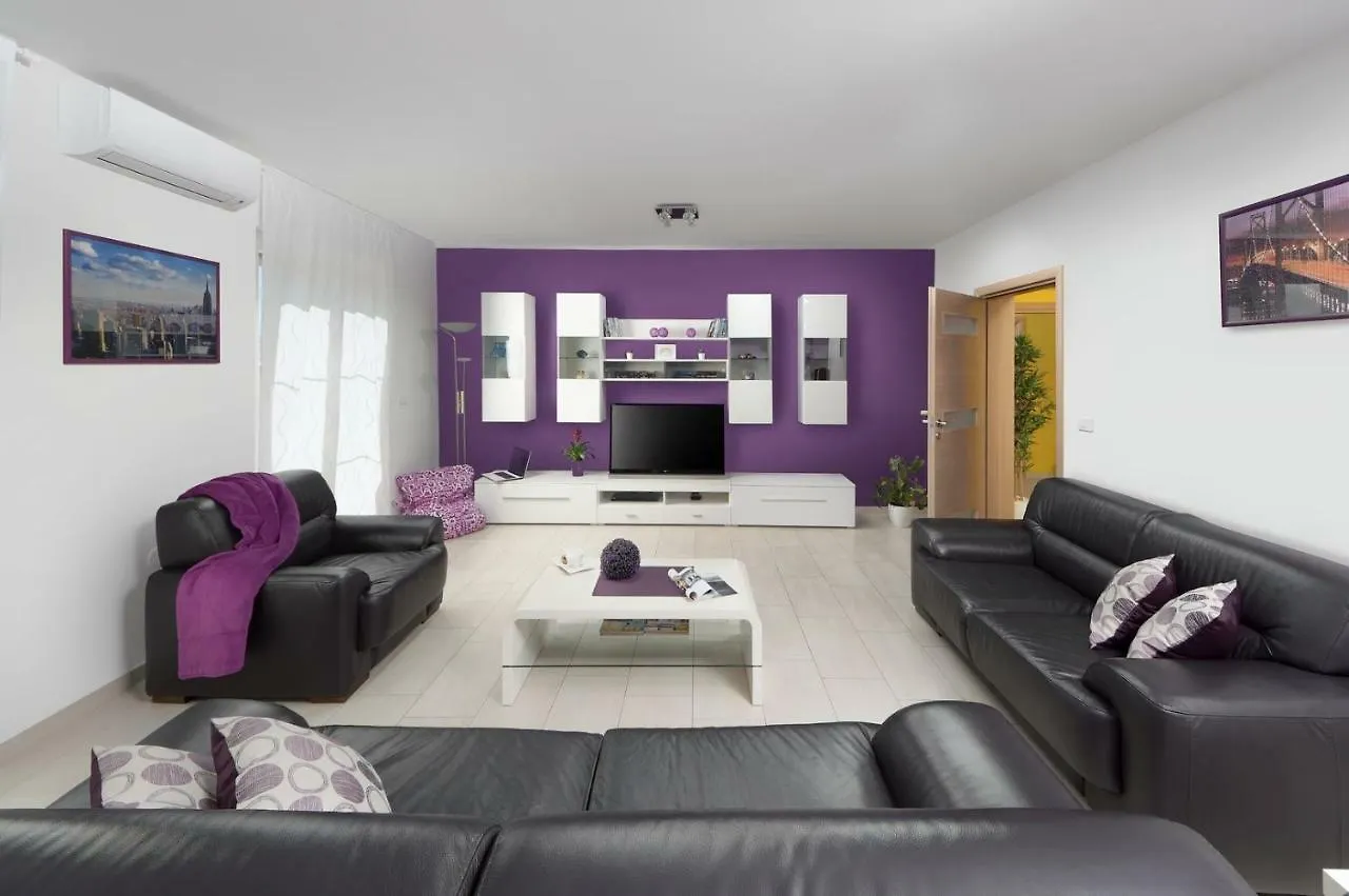 Apartamento Rainbow Pula